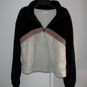 Colsie Sherpa pull over quarter zip sweatshirt size Medium